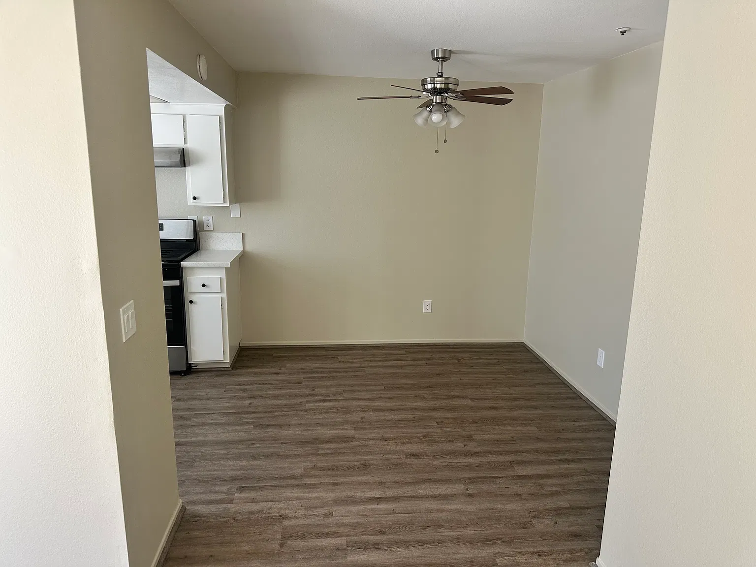 2 bed, $3,300 — Photo 2