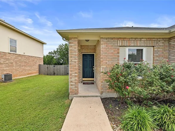 808 N Creek Blvd, Leander, TX 78641