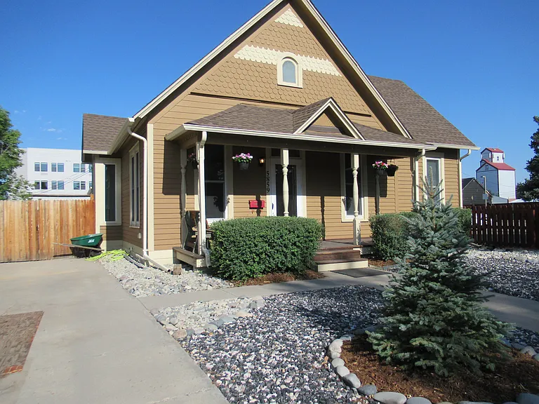 5859 S Curtice St — Photo 1