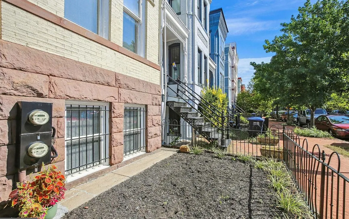 616 E St NW — Photo 4