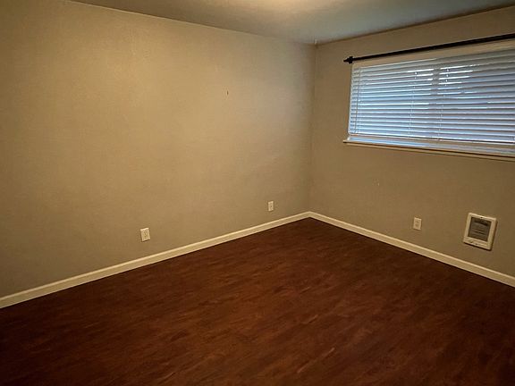 4th image of 1320 4th Ave NW #1320