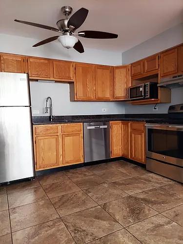 320 Beach Ave #B Photo 1