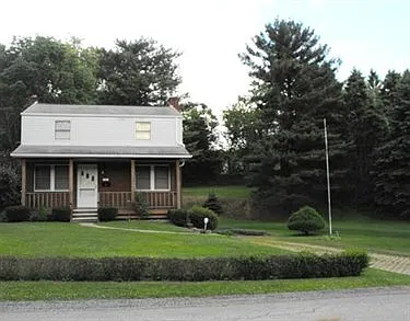 332 Woodhaven Dr photo 1