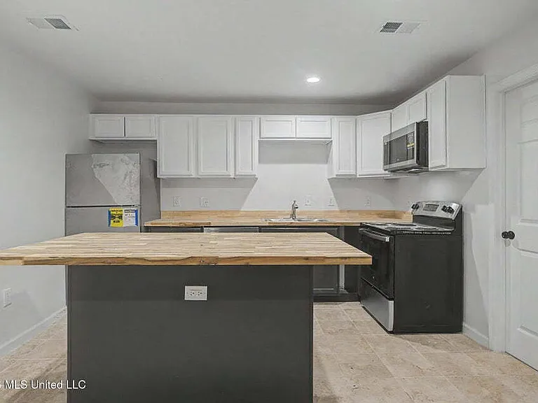 9424 Daisy Vestry Rd #4 — Photo 13