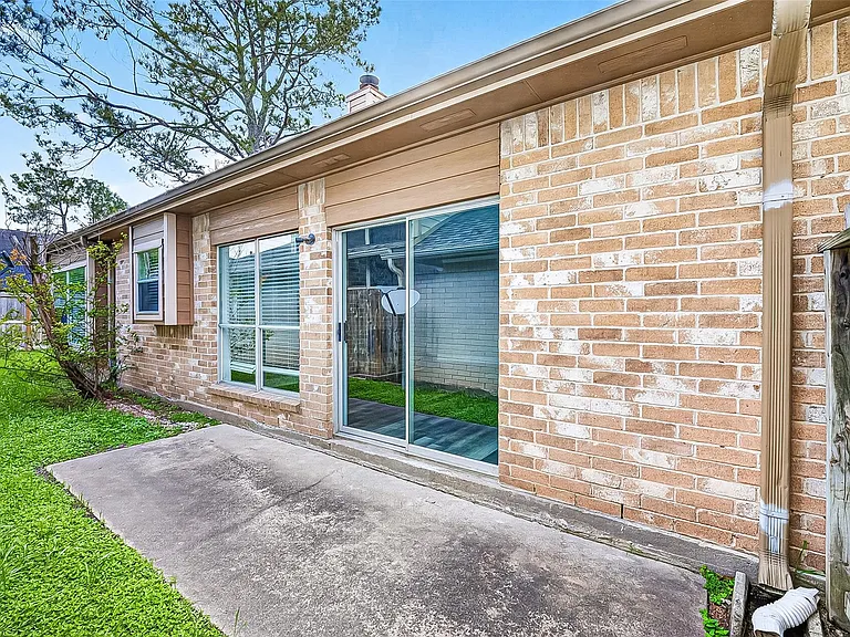 12403 Meadow Ridge Dr — Photo 47