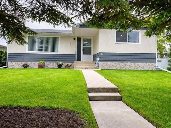32 SW Beaver Dr, Whitecourt, AB T7S 1G4