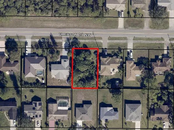 36 Emerson Dr NW, Palm Bay, FL 32907