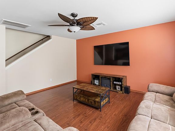 3rd image of 14310 Rolling Hills Ln