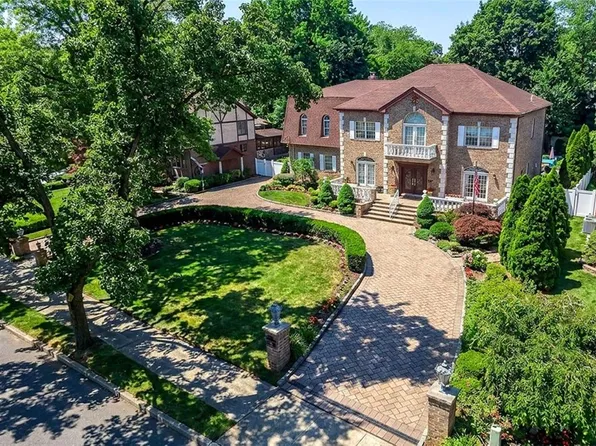 444 Sleight Ave, Staten Island, NY 10307