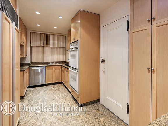 2nd image of 277 W End Ave APT 6A
