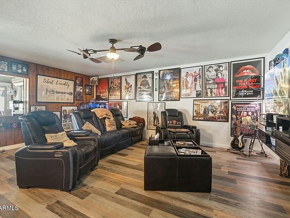 3rd image of 1436 W PLANA Avenue
