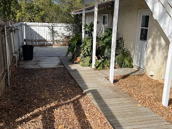 4th image of 1435 Windsor Dr