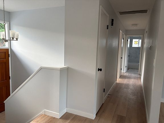 Upper level entry and hallway