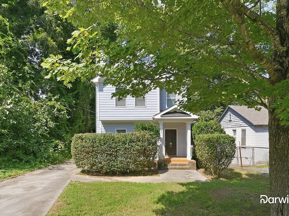 84 Holly Rd NW