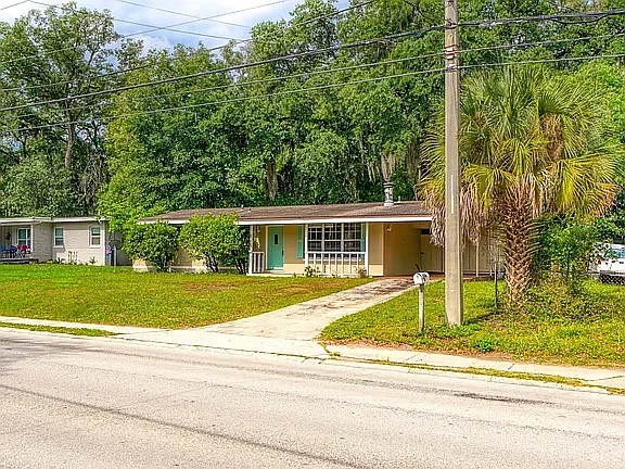 2226 Fouraker Rd — Photo 3