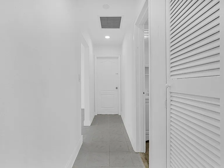 6621 Perry St — Photo 19
