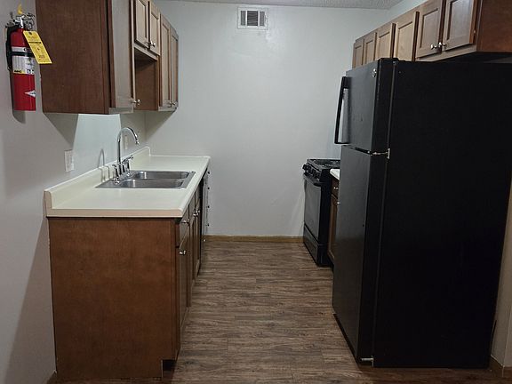 5th image of 2424 Park Ave #16