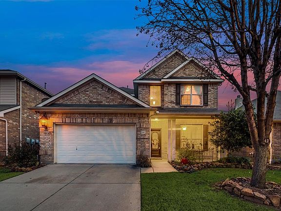 2nd image of 3920 Eaglerun Dr