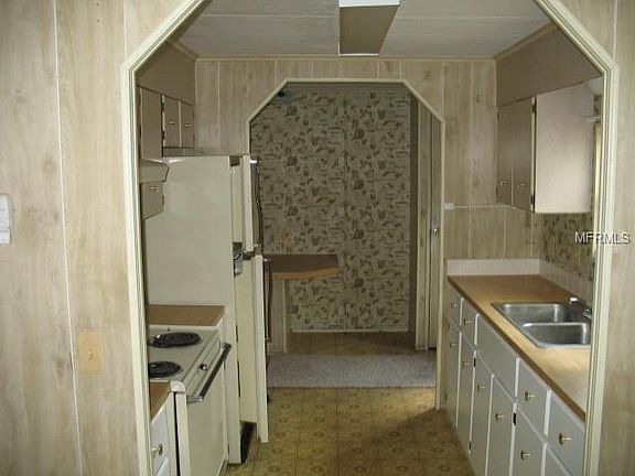 4th image of 2939 Rossi Ln