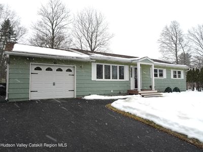 10 Mann Drive, Castleton, NY, 12033