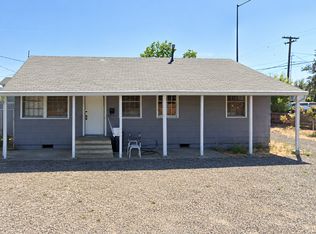 6 & 8 Kenwood Ave, Medford, OR 97501