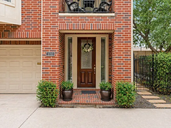 1010 Studer St, Houston, TX 77007