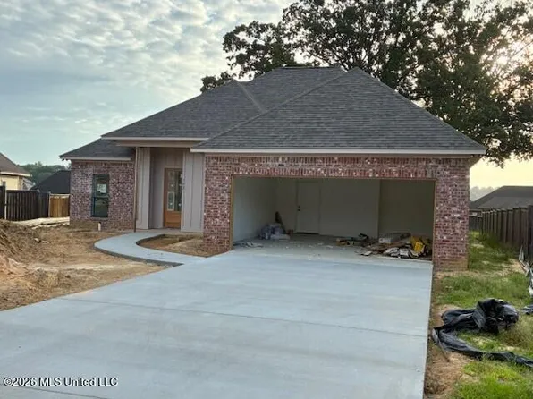 102 Saint Martin St, Madison, MS 39110