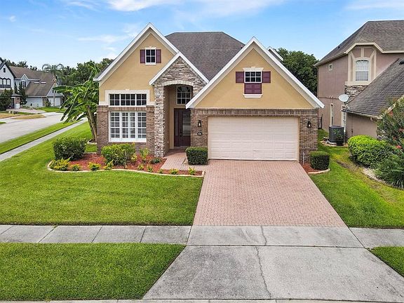 5th image of 930 Spring Oak Cir