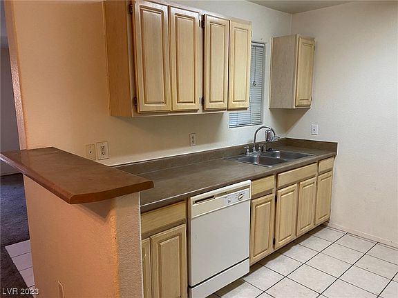 5th image of 555 E Silverado Ranch Blvd Unit 1118