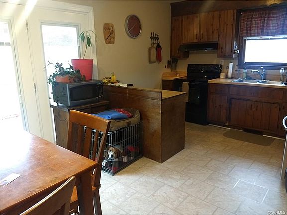 5th image of 11410 Willow Ln