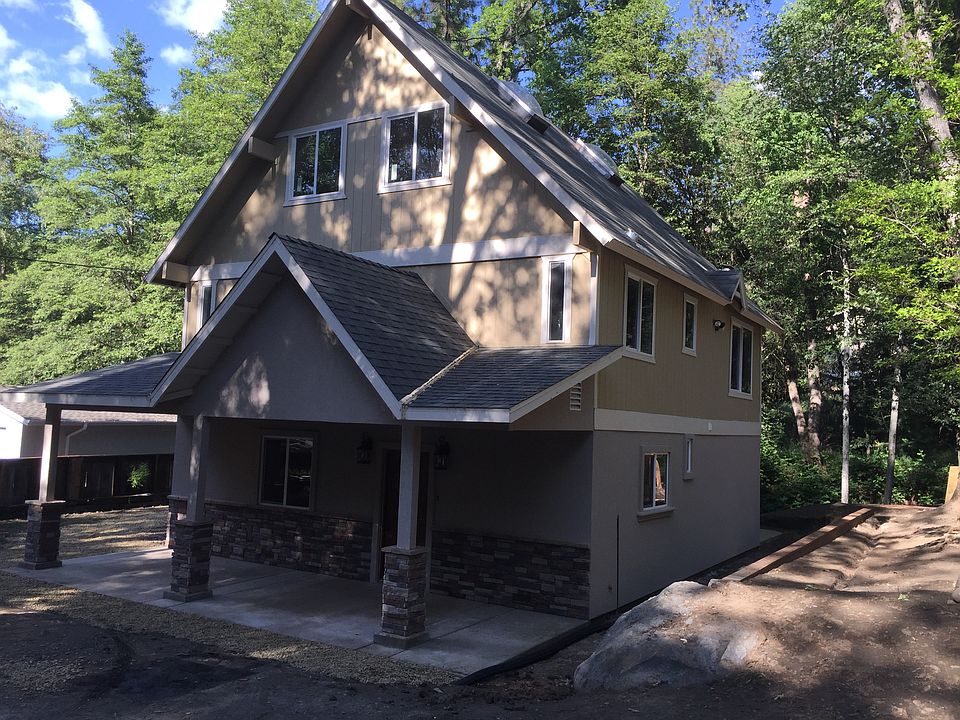 1st image of 21569 Crystal Falls Dr