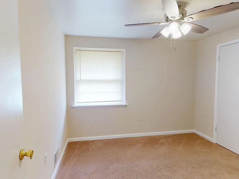 6103 Ronna Cir — Photo 17