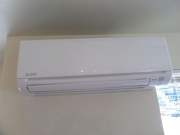 High efficiency Mitsubishi Mini-Split Air Conditioner, Energy Efficient Construction and Insulation