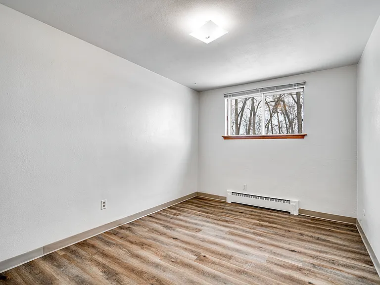 McCarron's View Apartments — Photo 34