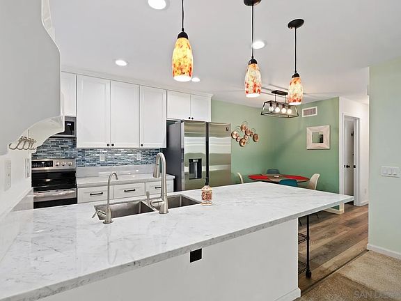 5th image of 9209 Village Glen Dr Unit 241
