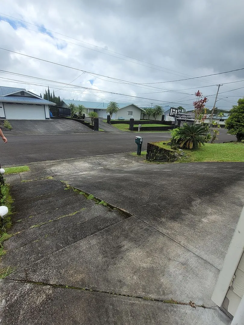 3bd 2ba Home In Hilo's Waiakea Heights — Photo 2
