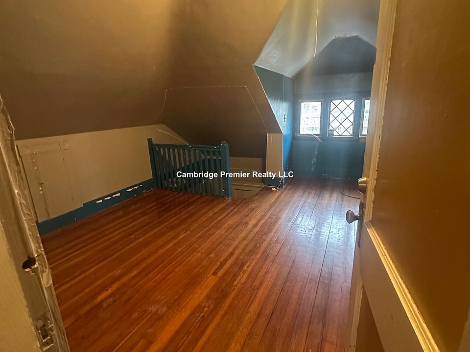 1st image of 10 Winthrop Ave #1