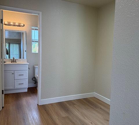 5th image of 1814 N Dutton Ave #B1a733eef