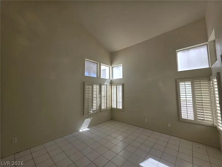 8008 Dover Shores Ave — Photo 44