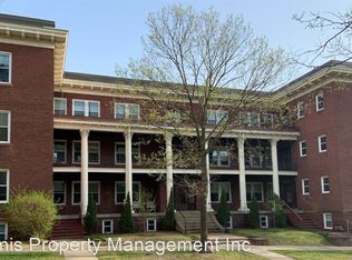 1117 W Franklin Ave #201, Minneapolis, MN 55405