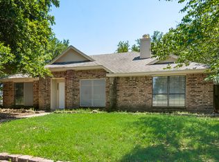 2205 Crestview Ln, Rowlett, TX 75088