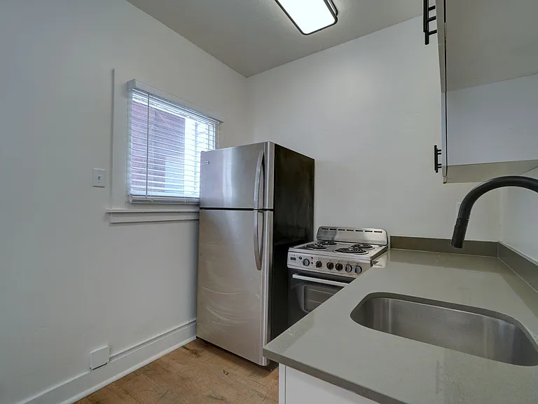 Council Crest Apartments — Photo 15