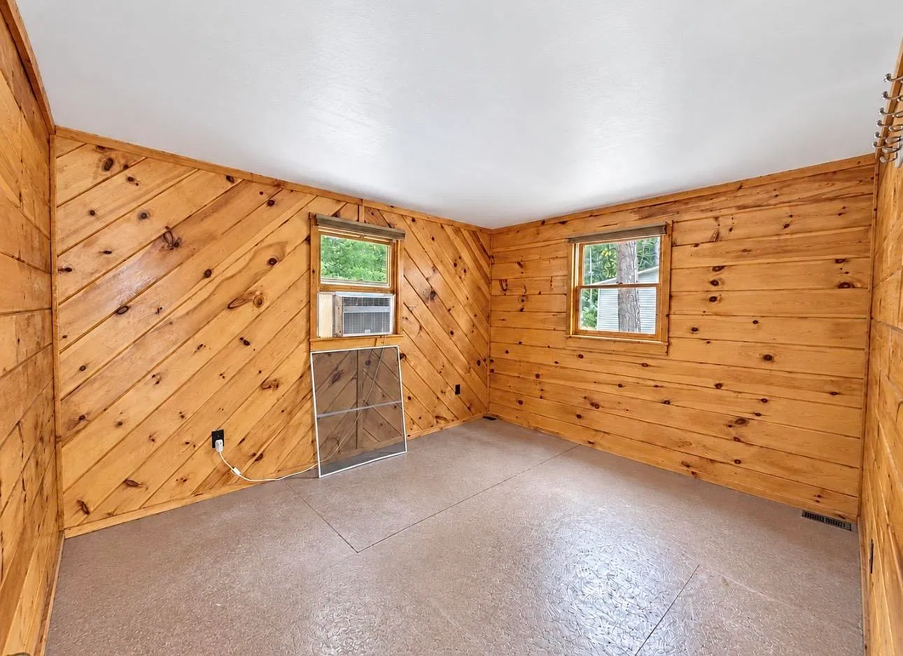3 bed, 1132 sqft, $2,000 — Photo 4