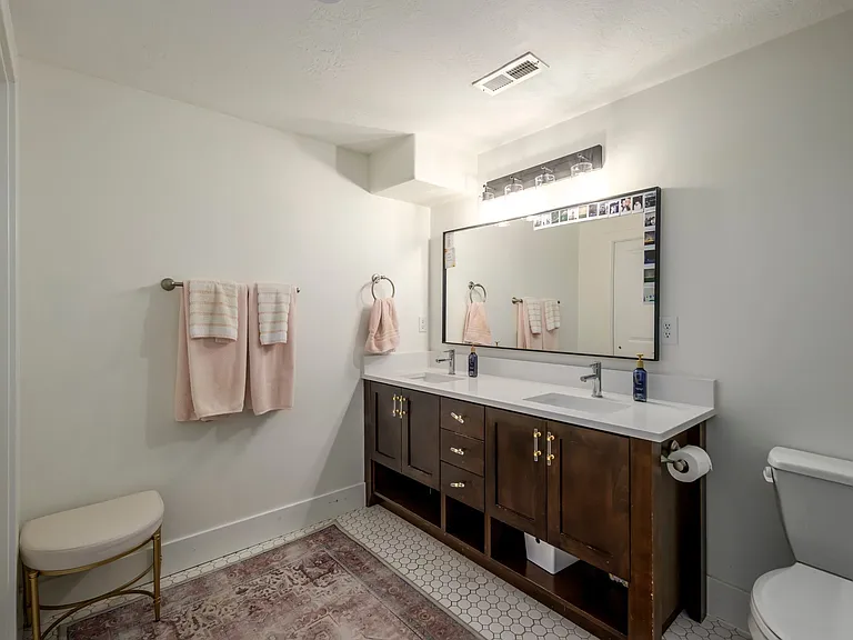 13202 S Sunset Glen Way — Photo 17
