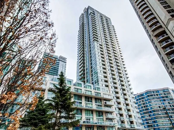 225 Webb Dr Unit 703, Mississauga, ON L5B 4P2