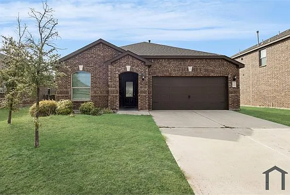 4 bed, 2006 sqft, $3,000 — Photo 1