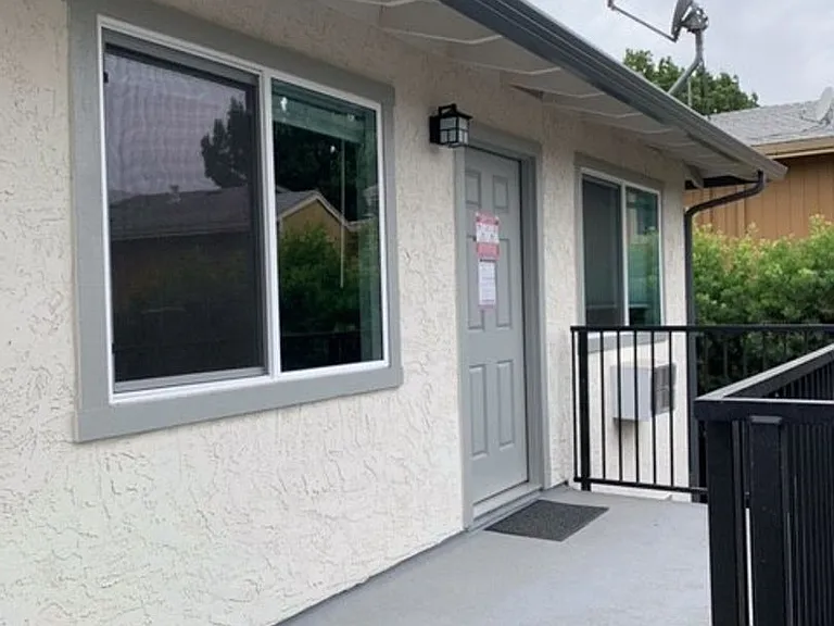 1335 W. Campbell Avenue — Photo 4