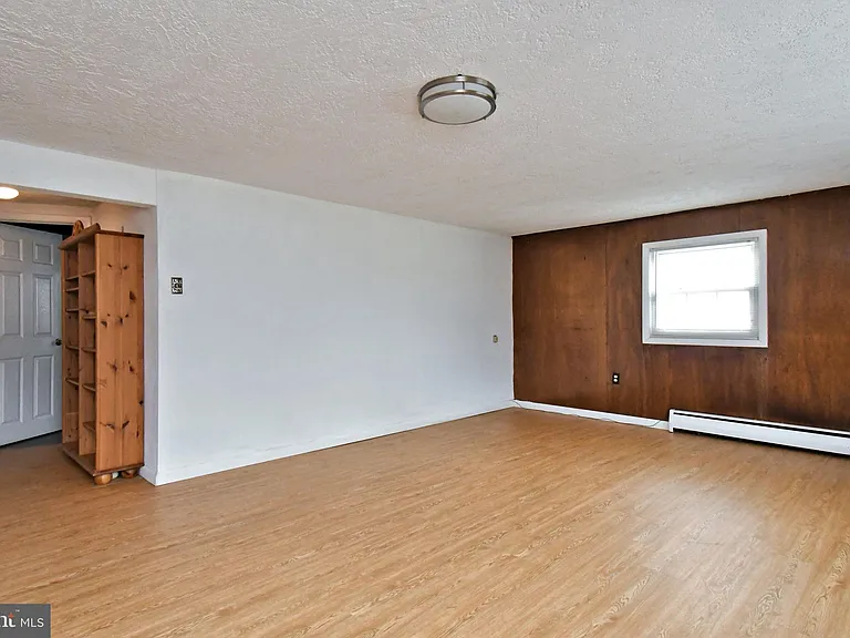 559 General Muhlenberg Rd — Photo 32