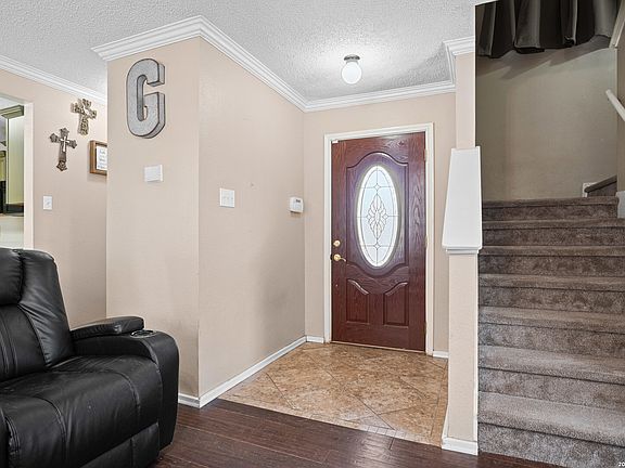 5th image of 15831 Walnut Creek Dr
