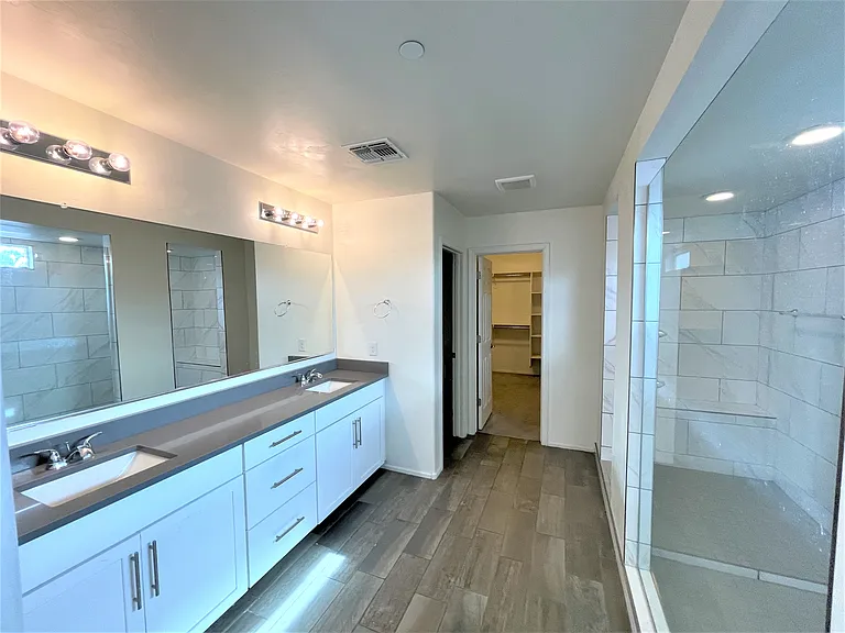 9450 N Andrina Dr — Photo 40